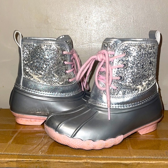 Glitter Lace Up Duck Boot - Picture 4 of 5